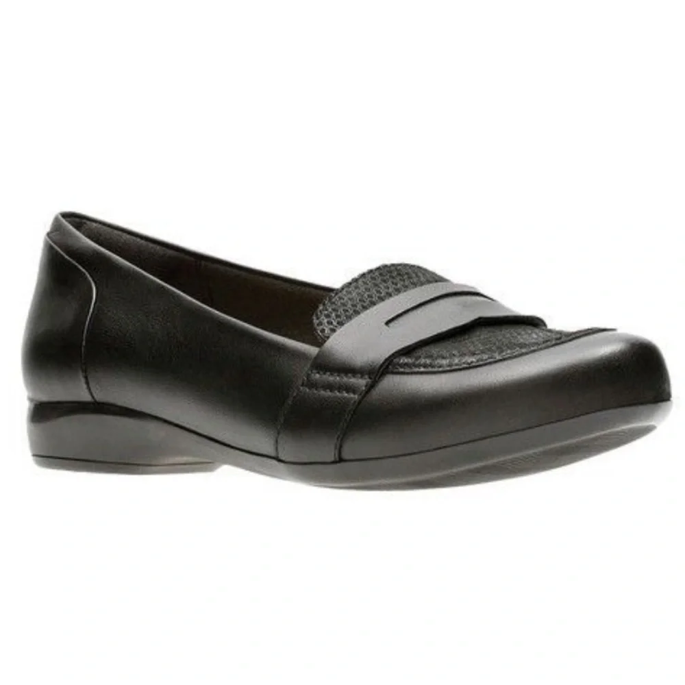 Clarks Kinzie Willow Textured Black Leather Loafers 8 Comfort Preppy Classic